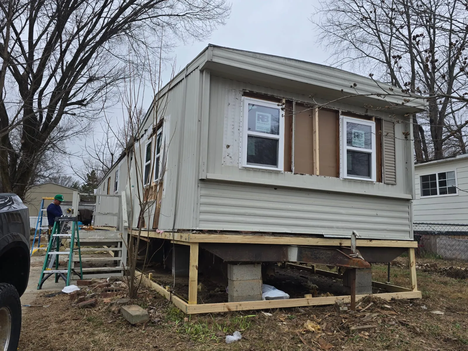 Weather-Resistant Vinyl Siding Solutions in Byhalia, MS