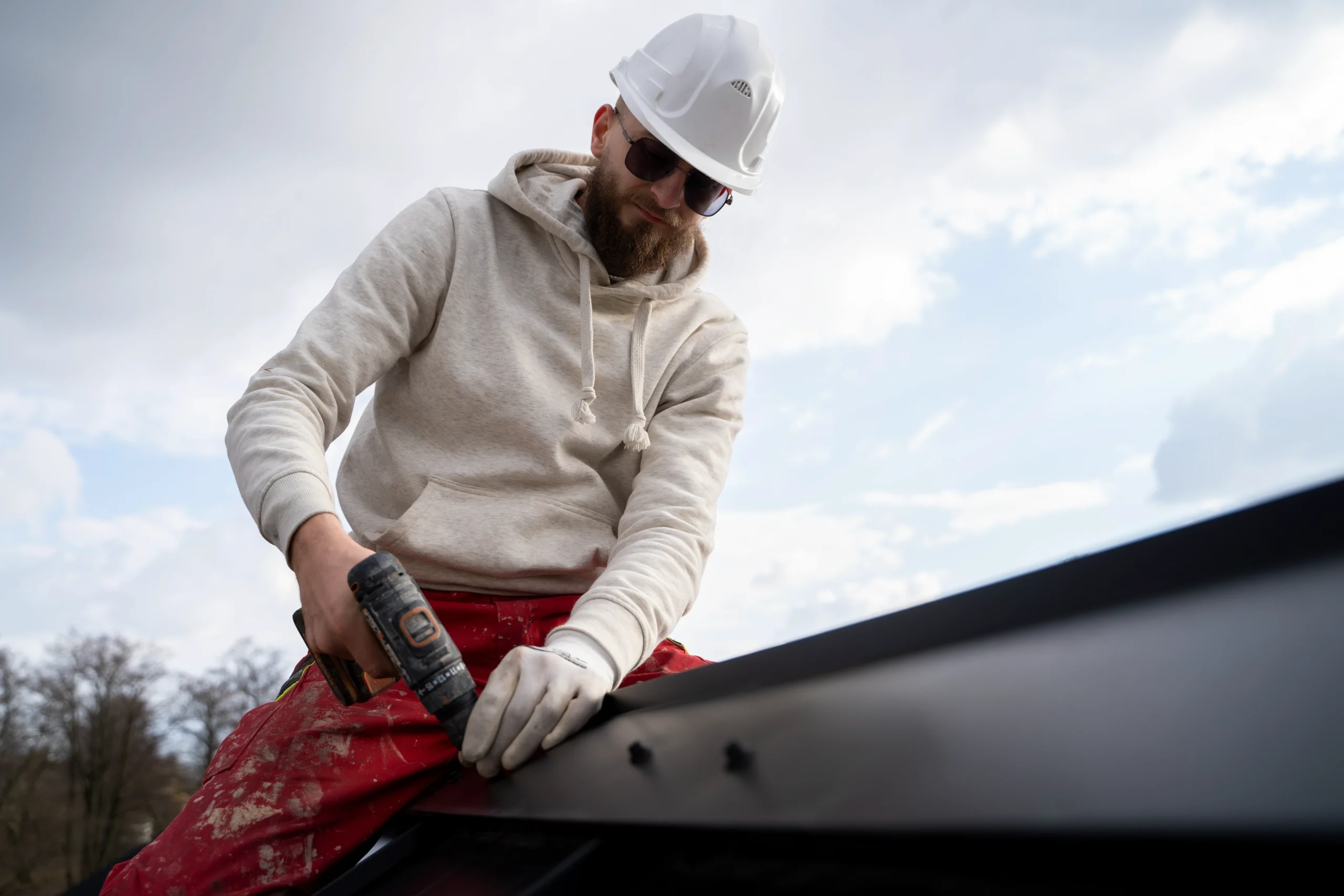 Protecting Your Roofline with a New Gutter System in Byhalia, MS